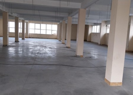 Предлага под наем производствена база 1300 кв.м в гр.Русе Предлага под наем производствена база 1300 кв.м в гр.Русе